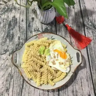 Make Spiral salad sauce. Noodles step 5