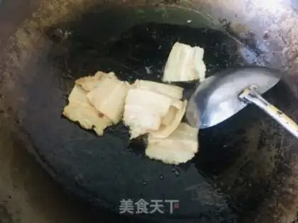 Make The cooker tore the lotus step 4