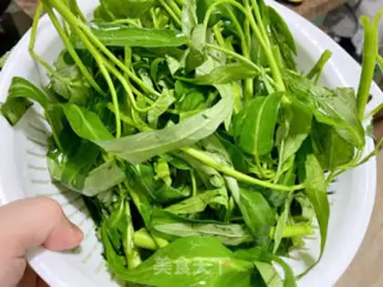 Make Garlic cabbage step 0