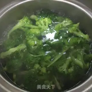 Make The broccoli step 1