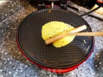 Make Delicious egg rolls step 0
