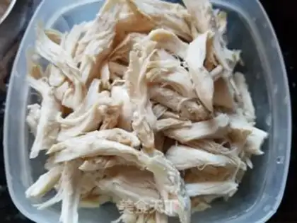 Make Chicken and white pasta step 1