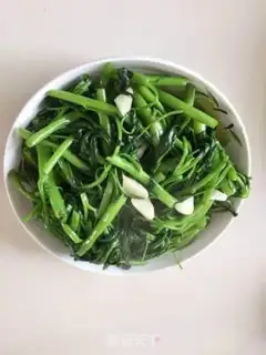 Make Garlic cabbage step 4