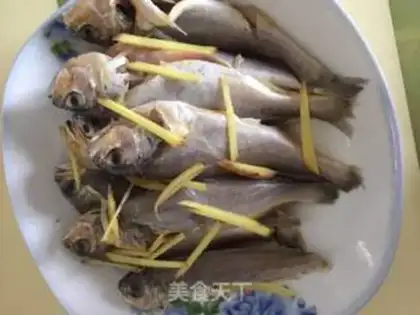 Make Snack, yellow fish step 0