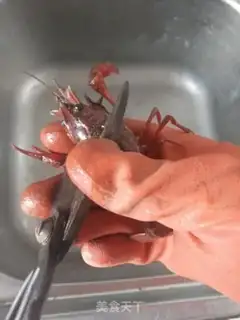 Make Spicy lobster step 2