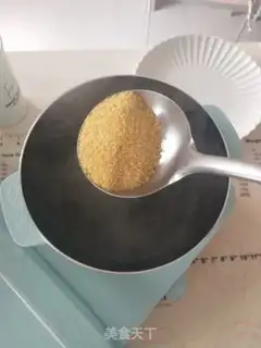 Make Meat pine eggs hot-pressed toast with rice porridge step 8
