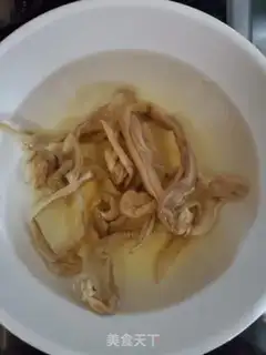 Make radish and fried eggs step 2