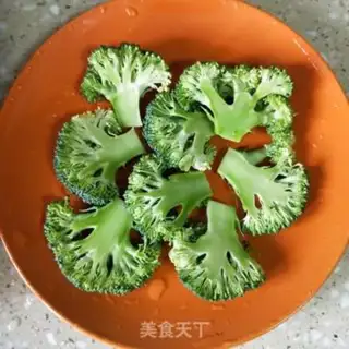 Make Beef mixed with broccoli step 4