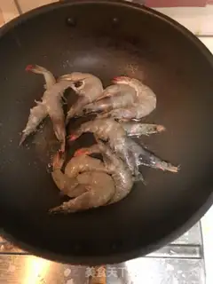 Make The eggplant shrimp is so good that it swallows its shells step 2