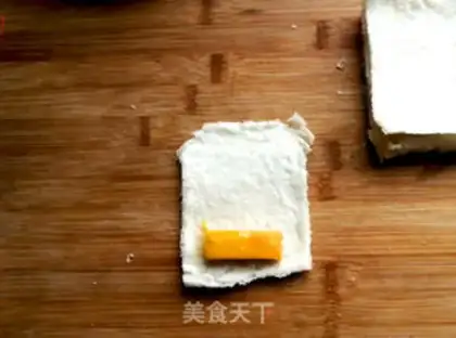 Make Mango toast with mango shakes step 4