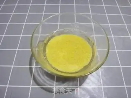 Make Eggs and rice cakes step 1