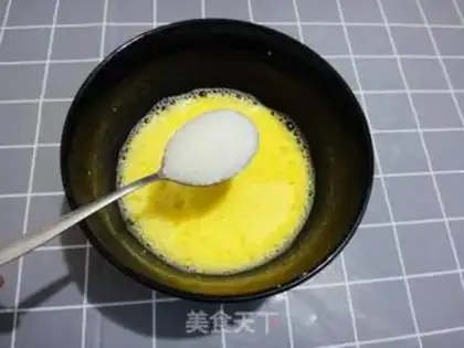 Make Eggs and rice cakes step 4