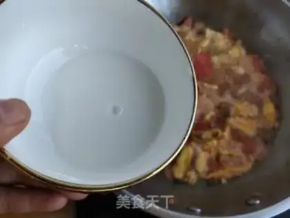 Make Tomato eggs for noodles step 18