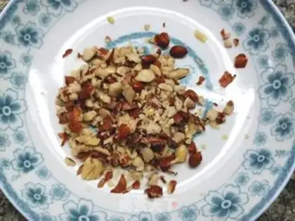 Make Peanut Crumbs step 0