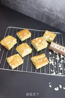 Make A tea almond cake step 15
