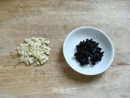 Make Olive egg fried rice step 2
