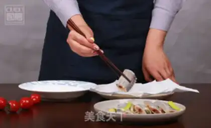 Make Jell-O fish step 0