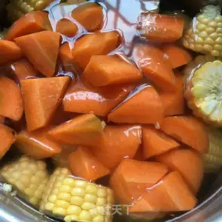 Make Corn carrot bone soup step 6