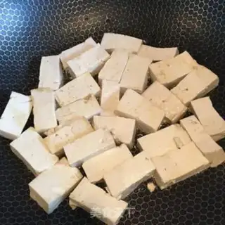 Make Tofu with mushroom sauce step 1