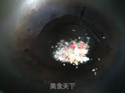 Make Garlic potato leaves step 0