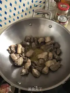Make A big piece of beef when it