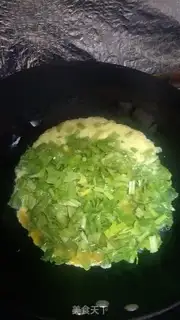 Make Celery fried eggs step 4