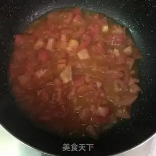 Make Black pepper chicken leg and tomato noodles step 3