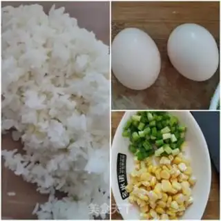 Make Corn and garlic fried rice step 0
