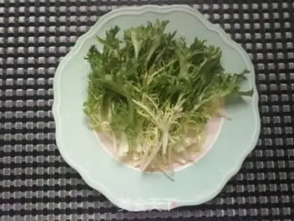 Make ♪ ♪ A blue chord egg salad ♪ step 2