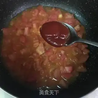Make Black pepper chicken leg and tomato noodles step 4
