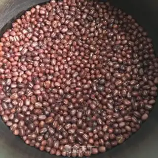 Make Homemade honey beans step 4