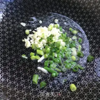 Make Garlic dolls step 4