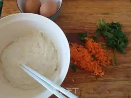 Make Vegetable eggcake step 0