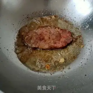 Make Black pepper steak step 1