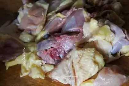 Make Chicken stew mushrooms step 0