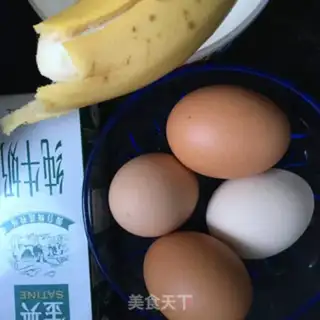 Make Strawberry butter banana cake step 1