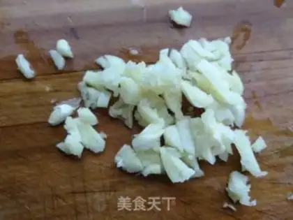 Make Garlic oatmeal step 1