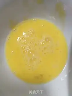 Make Rice and egg soup step 1