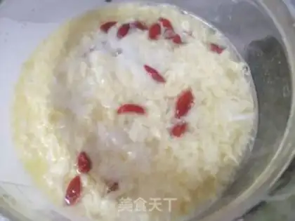Make Rice and egg soup step 2