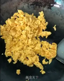 Make Chili fried eggs step 3