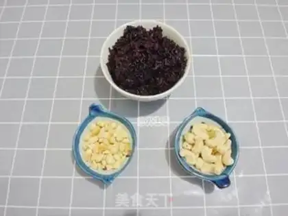 Make Porridge of cashew nuts step 0