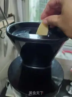 Make cucumber apple juice step 2