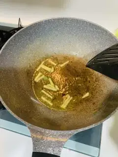 Make Wrinkled pretzels step 3