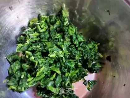 Make Sesame sauce with celery leaves step 5