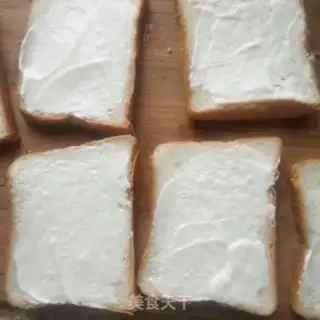 Make A cucumber sandwich step 2