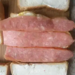 Make A cucumber sandwich step 3