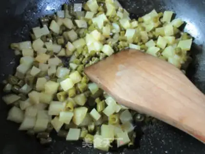 Make Potato with sour beans step 7