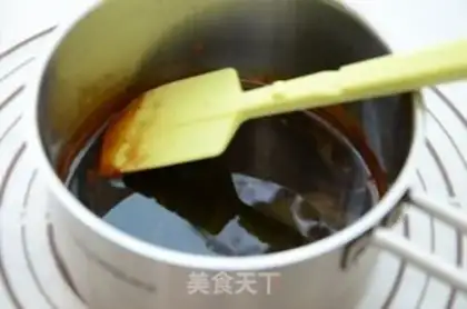 Make Red-tree cake step 1