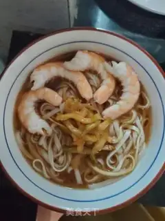 Make Shrimp cuisine noodles step 6