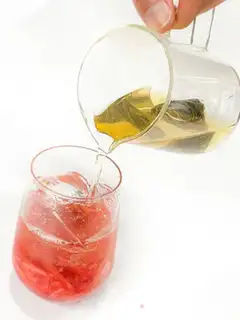 Make White Jade Berry Tea step 4